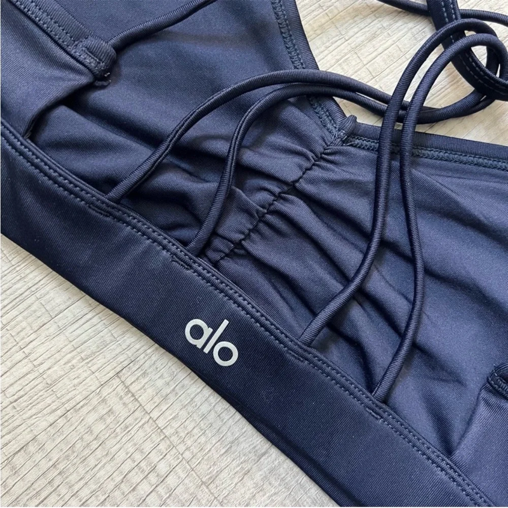 ALO Yoga Blue Sunny Strappy Sports Bra for Intimates NAVY GLOSS Size Large